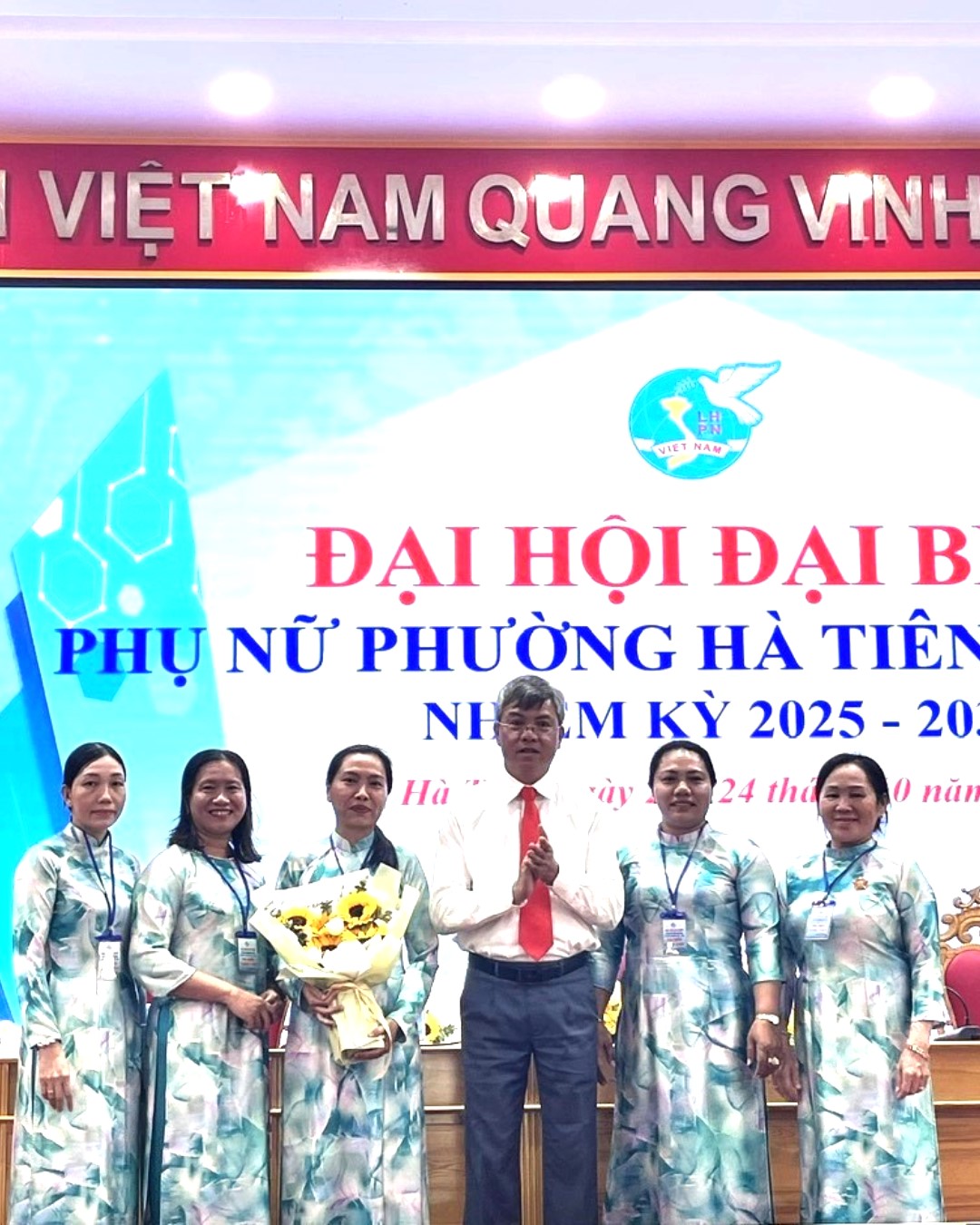 Đại hội đại biểu phụ nữ phường Hà Tiên lần thứ I, nhiệm kỳ 2025-2030: Đồng chí Trịnh Ngọc Son tái giữ chức danh Chủ tịch Hội LHPN phường